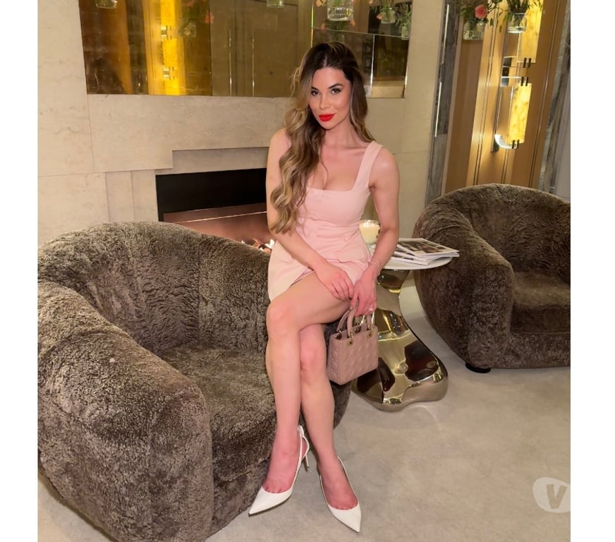 Trans Escorts Reading Reading Town Centre - Reading - Photos for TS VALENTINA🌟SUPER FEMININE AND HORNY 😈 PICS 100% REAL