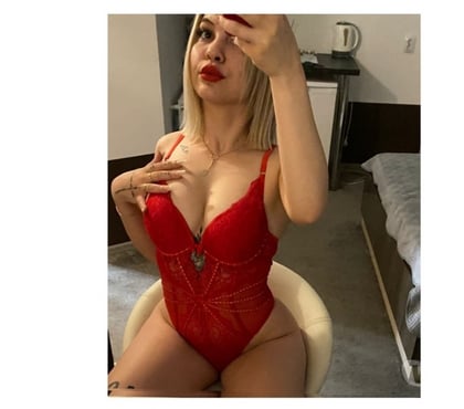  Escorts & Erotic Massage Brighton City Centre Brighton - Photos for Slutty Girl party 🍆🍆domination toys strapon BDSM