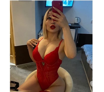 Escorts & Erotic Massage Brighton City Centre Brighton - Photos for Slutty Girl party 🍆🍆domination toys strapon BDSM