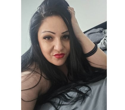 Adult Entertainment London Gatwick Airport Crawley - Photos for Video calls and creative content available