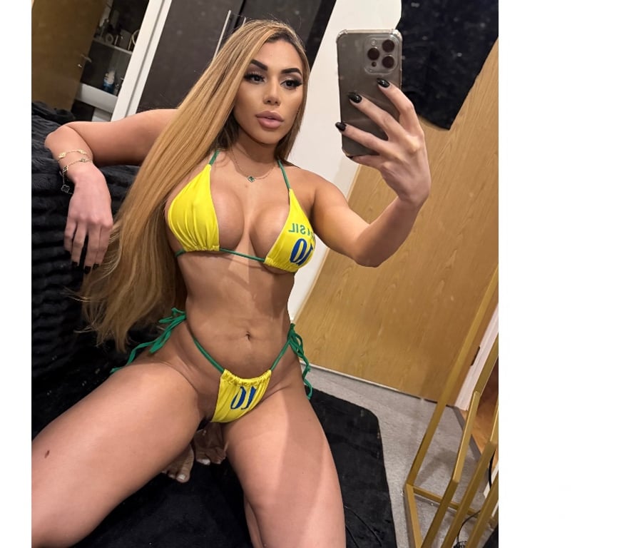 Escorts West Midlands Birmingham - Photos for Brazilian hottie Bruna is back 💯 Real🇧🇷🔥