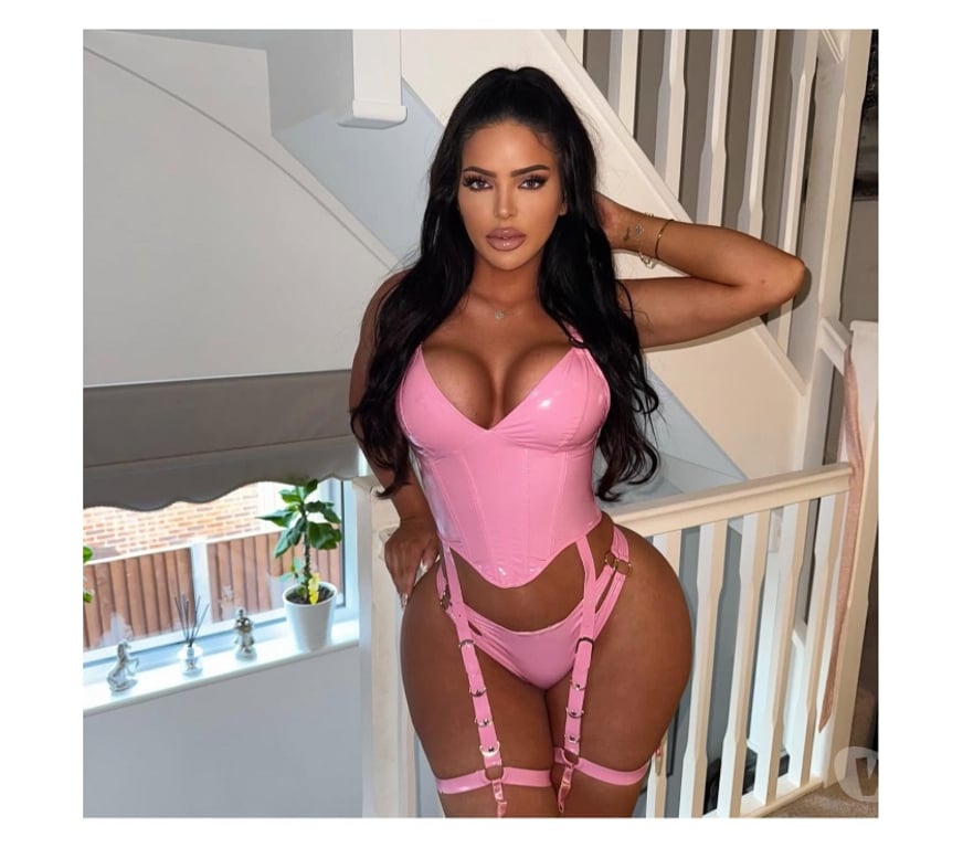 Escorts East London East Ham - East London - Photos for 🔥🥵HORNY NEW BRAZILIAN 🥵🔥