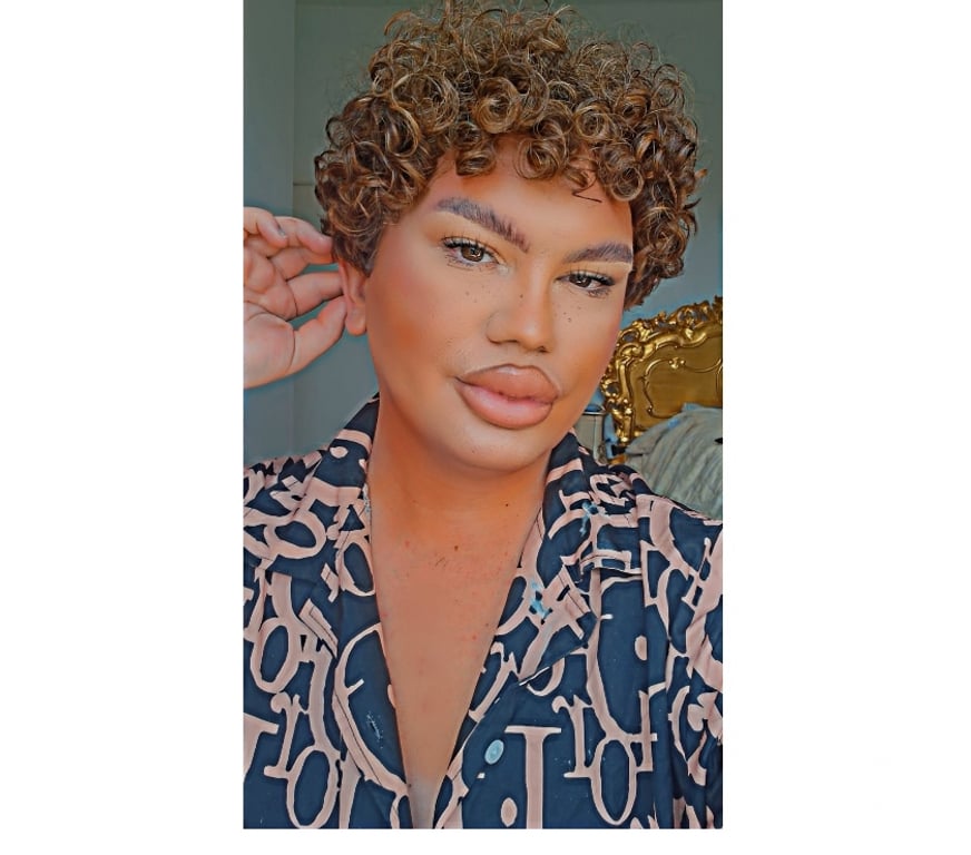  Gay massage Staffordshire Newcastle-under-Lyme - Photos for CurvaceousTwink