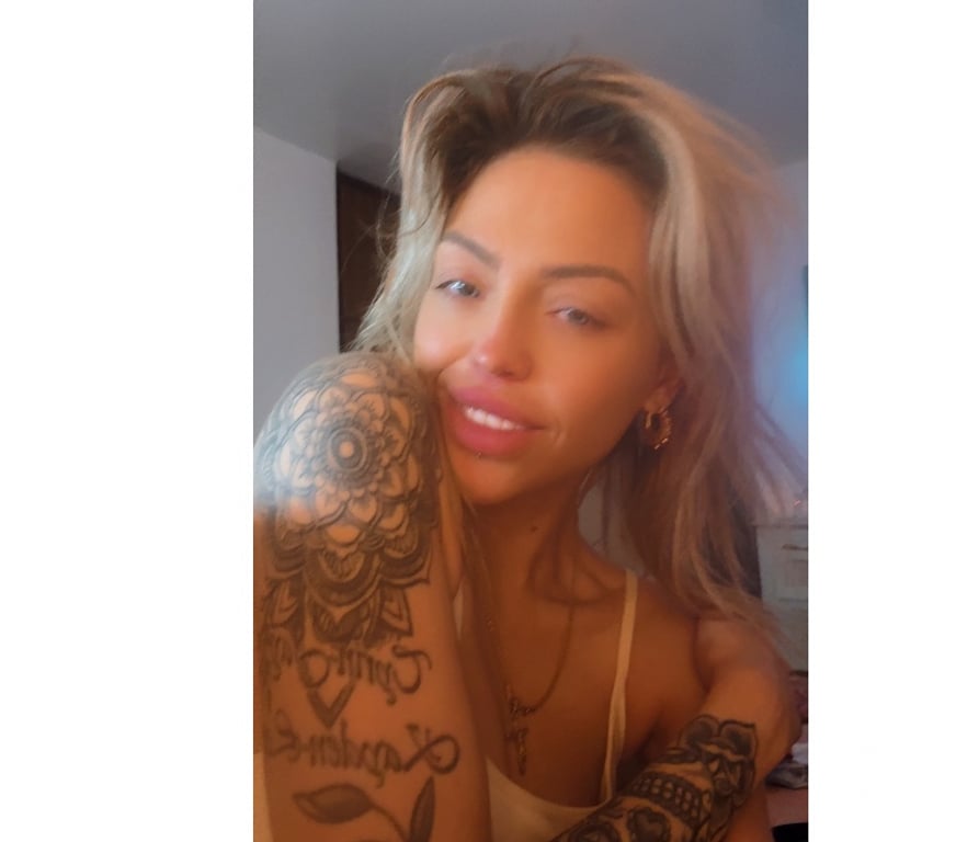 Escorts West Yorkshire Bradford - Photos for English doll, British Barbie CAN VERIFY MYSELF