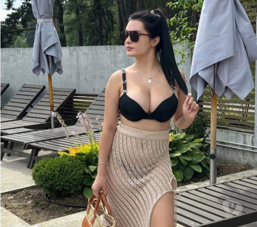 Escorts North West London Hendon Central Station - North West London - Photos for NATURAL BUSTY- incall and outcall