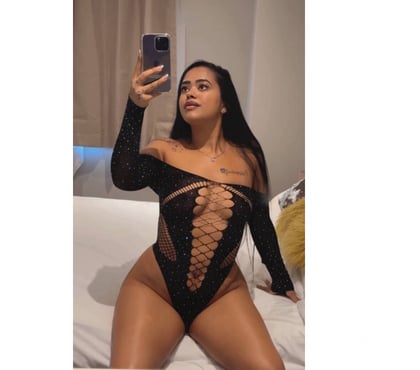 Escorts and Massages London Heathrow Airport Hillingdon - Photos for Mirella Hot 😈💦 – Real Massage Expert ❤️🇧🇷