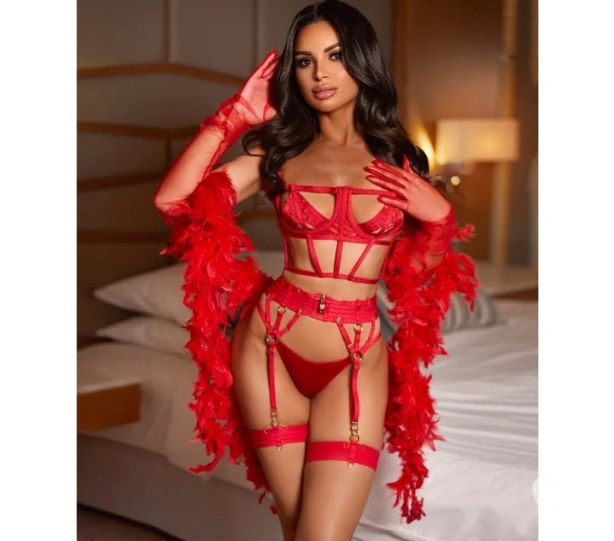 Escorts West London Hillingdon - Photos for 🌟 Big-Ass Escort 💎 Outcalls Only in Golders Green