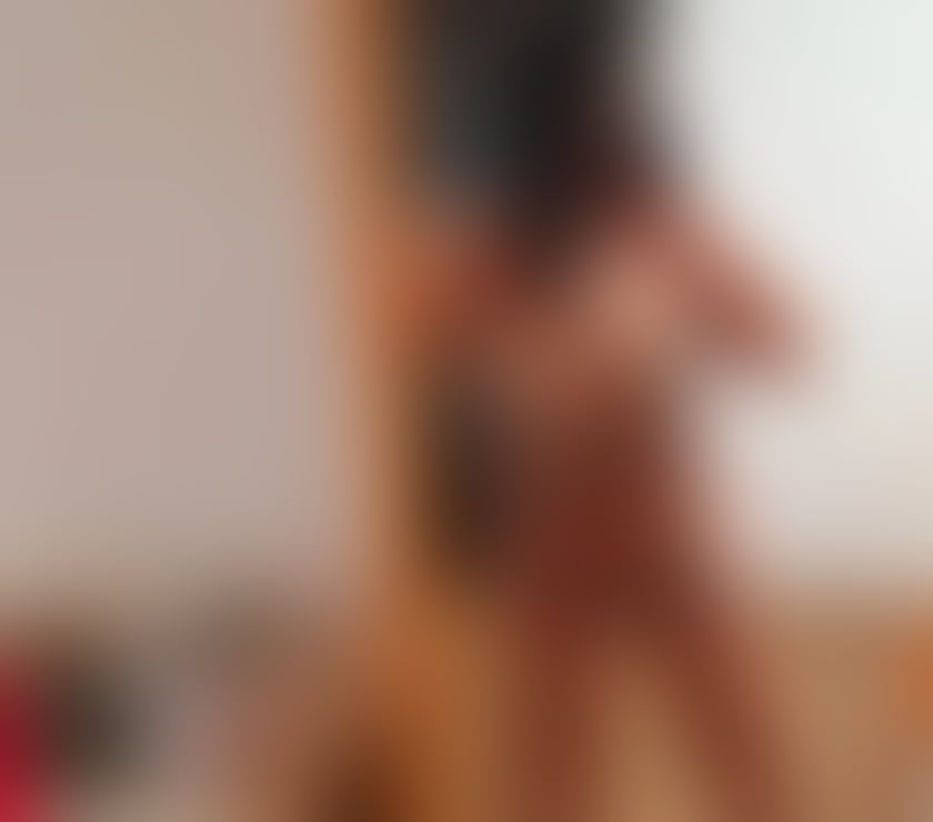 Escorts and Massages Canary Wharf East London - Photos for Hi I am a massage escort for more details call me