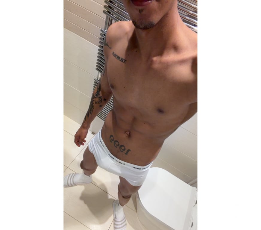  Gay massage Buckinghamshire Milton Keynes - Photos for HUNG BRAZILIAN 🇧🇷🍆😈