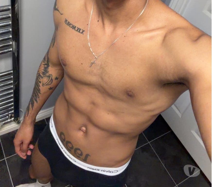  Gay massage Buckinghamshire Milton Keynes - Photos for HOT BRAZILIAN AVAILABLE 🔥😏