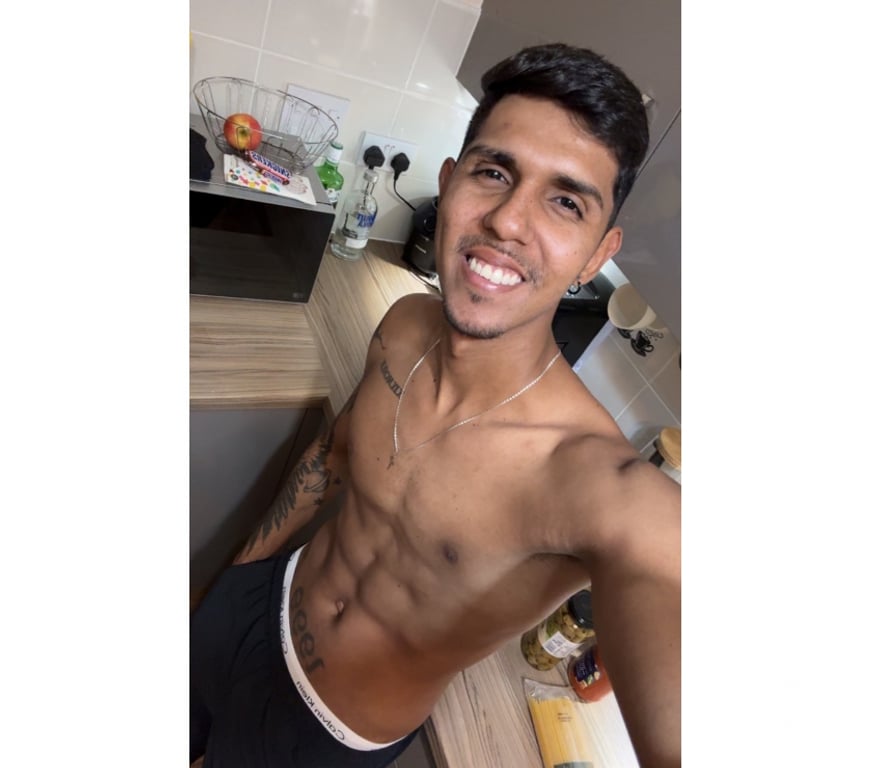 Gay massage Buckinghamshire Milton Keynes - Photos for HUNG BRAZILIAN 🇧🇷🍆😈