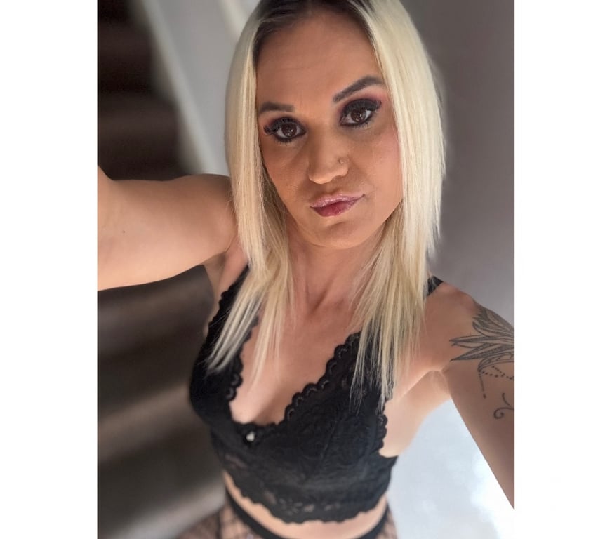 Escorts West Yorkshire Leeds - Photos for Outcall only‼️Francesca ITALY🎉2️⃣4️⃣🆓