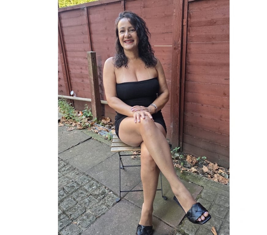 Escorts Hertfordshire Stevenage - Photos for Angel a mature woman