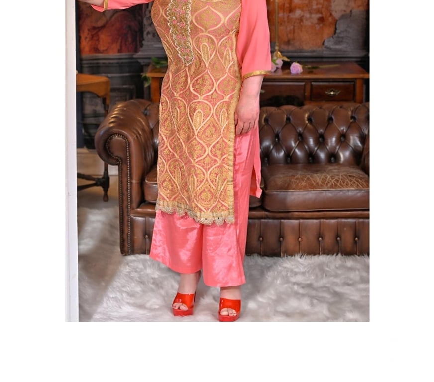 Escorts West London Hillingdon - Photos for Indian mahi mantra