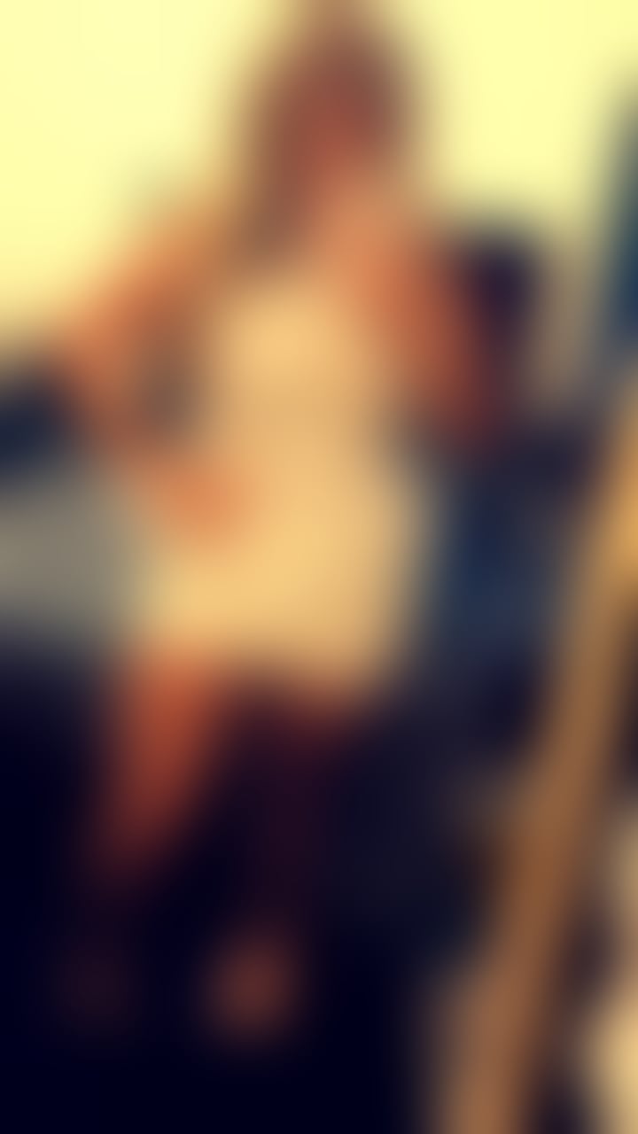 Escorts East London South Woodford Station - East London - 