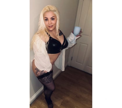  Escorts Wood Green North London - Photos for Petite Naughty Mia❤️😈 Wood Green based!