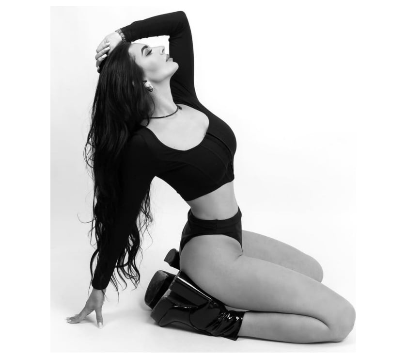 Escorts & Erotic Massage Park Lane Central London - Photos for CHARLOTTE JUST FEW DAYS IN LONDON