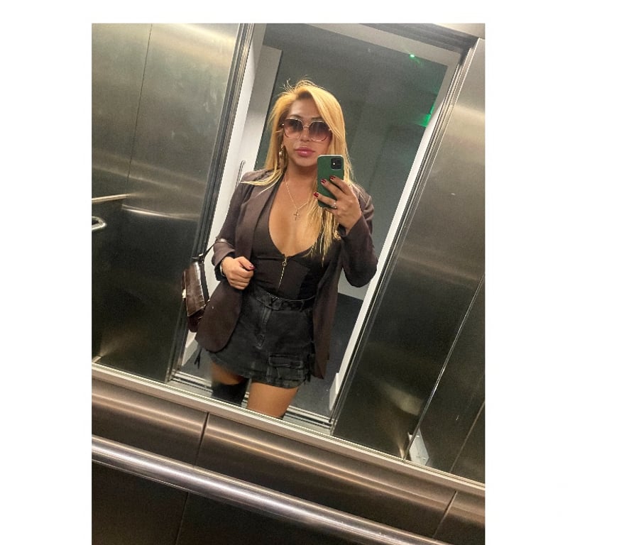 Trans Escorts South East London Croydon - Photos for TS Sexy SELENE XL Peruviana Exotic Body to body🍑😜