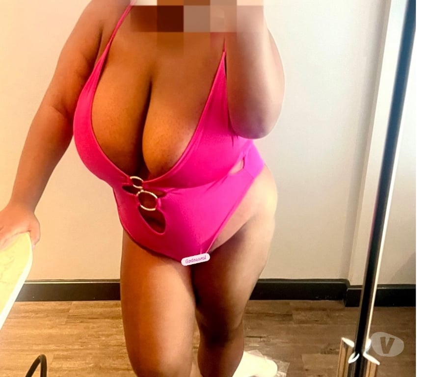 Escorts South East London Greenwich - South East London - Photos for OUTCALLGODESS VAL💷🩷🍫 telegramme @ggval01