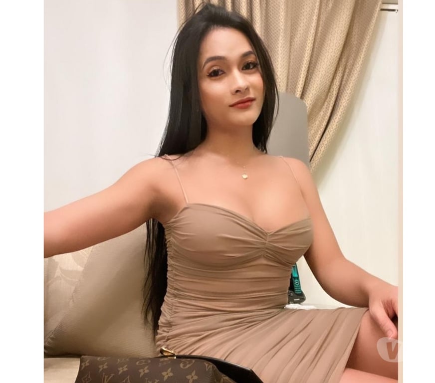 Escorts Nottinghamshire Nottingham - Photos for Half Filipina-Colombian woman in Nottingham for a week.