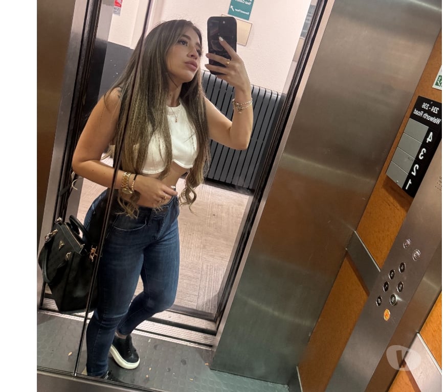 Escorts West London Hillingdon - Photos for Horny Latina Valentina !🍑
