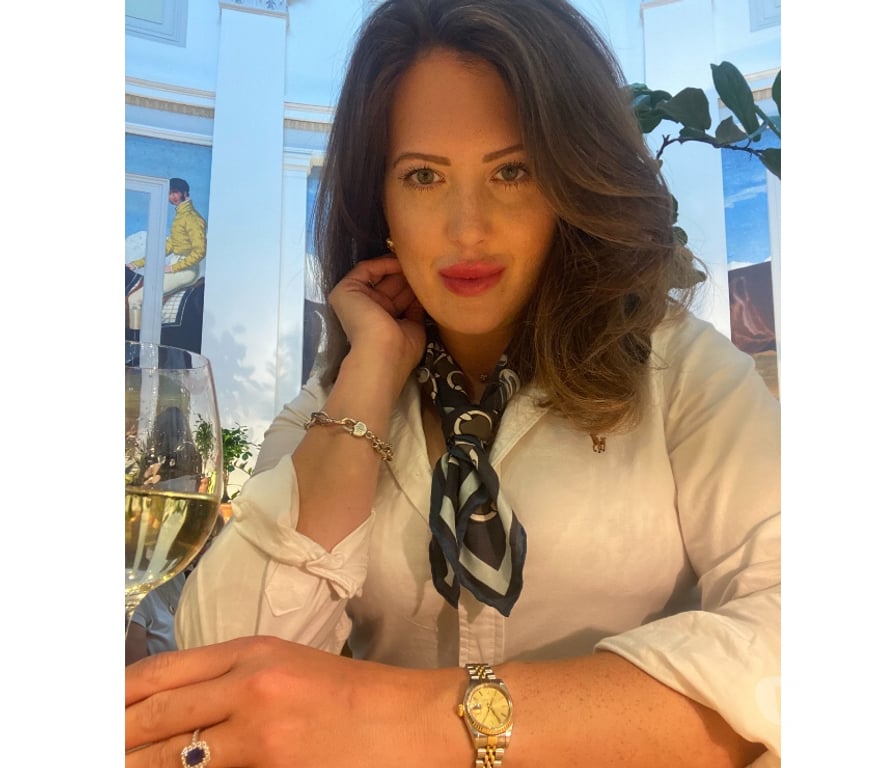 Escorts Gwynedd Porthmadog - Gwynedd - Photos for Daytime Only! Tall & Elegant British-American Escort Gwynedd