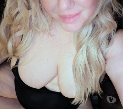 Escorts and Massages Middleton Rochdale - Photos for Big & Juicy British Blonde