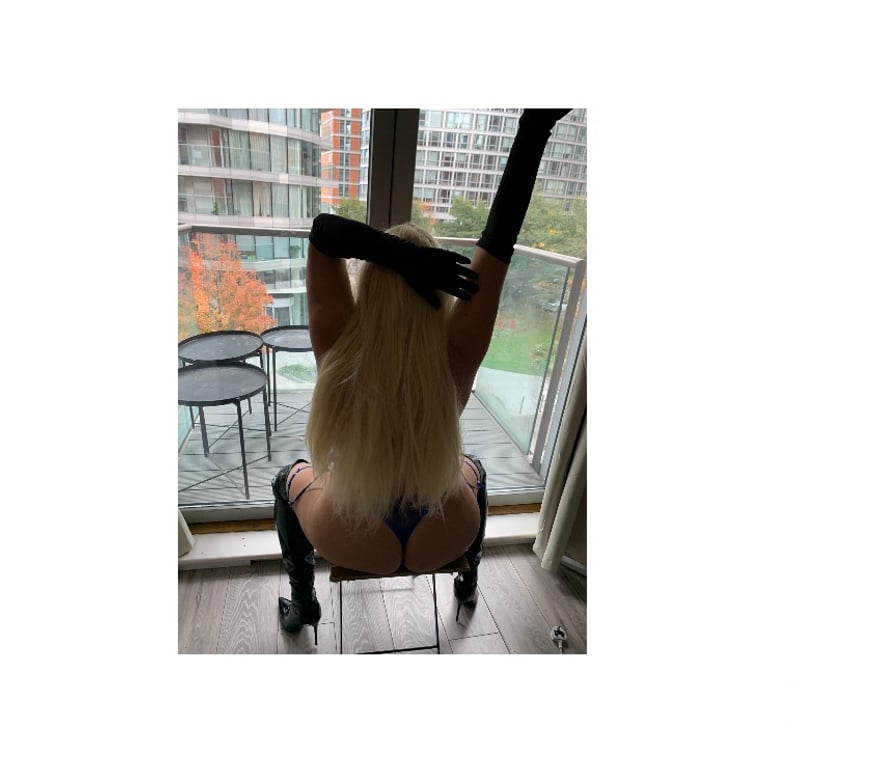 Escorts North London Bowes Park - North London - Photos for 💦Loly party high class big ass +44 07541989946