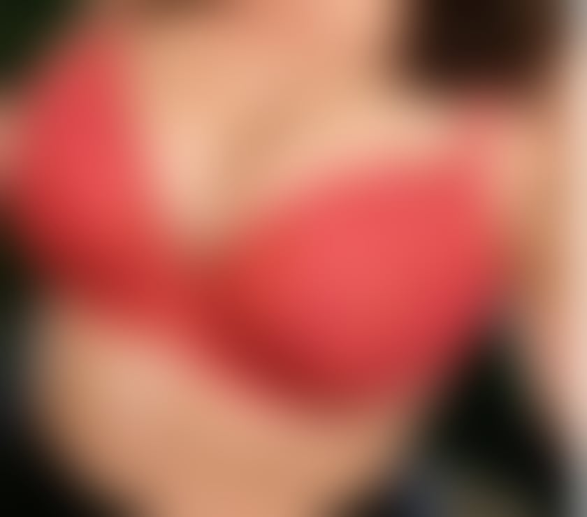 Escorts Kent Dover - Photos for Natural Curves in the Right Places