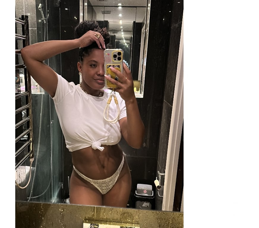 Escorts Bedfordshire Luton - Photos for party with me Larissa 🇧🇷 🔥