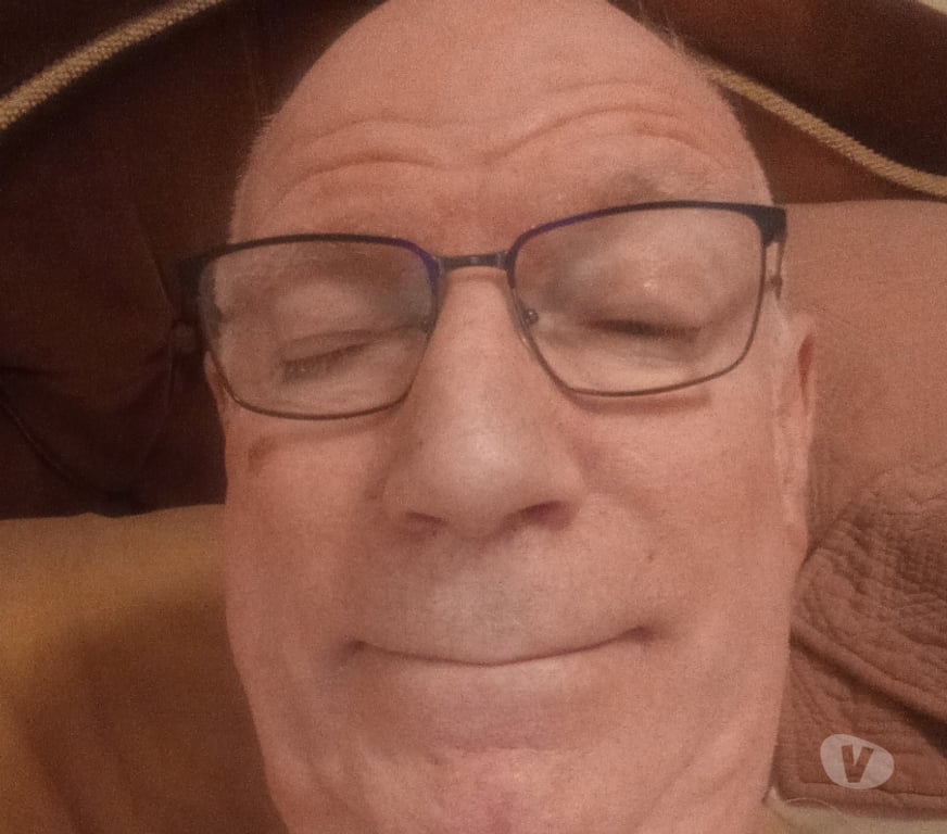 Escorts Leicestershire Charnwood - Photos for MATURE MALE gives OIL BODY MASSAGE for OPEN-MINDED FEMALES