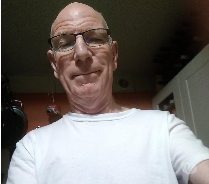 Escorts Leicestershire Charnwood - Photos for MATURE MALE gives OIL BODY MASSAGE for OPEN-MINDED FEMALES