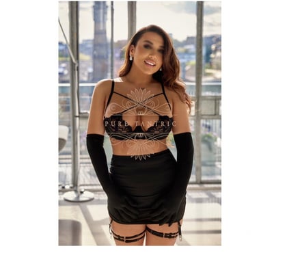 Escorts Leeds City Centre Leeds - Photos for Chloe - great masseuse 100% real pictures