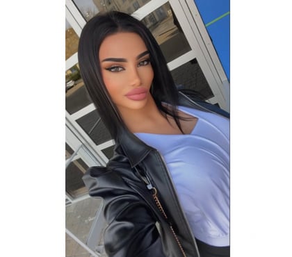 Transsexual Luton Town Centre Luton - Photos for Julia back in Town !!!