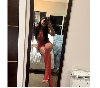 BDSM Escorts & Erotic Massage Hull City Centre Hull - Photos for Luiza party girl 100%real no rush