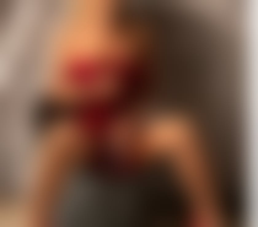 Escorts Edinburgh Edinburgh - Edinburgh - Photos for Genuine , Hot horny busty blonde blue eyes Scottish milf