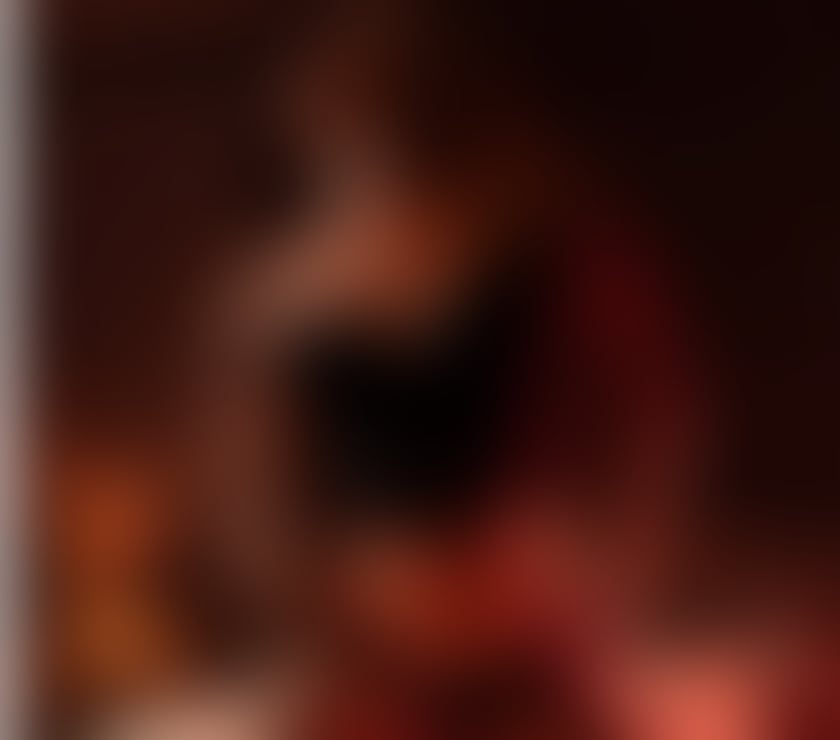 Escorts Edinburgh Edinburgh - Edinburgh - Photos for Genuine , Hot horny busty blonde blue eyes Scottish milf