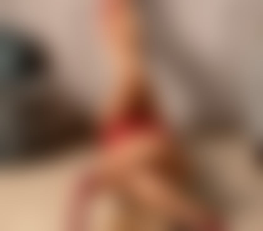 Escorts Edinburgh Edinburgh - Edinburgh - Photos for Genuine , Hot horny busty blonde blue eyes Scottish milf