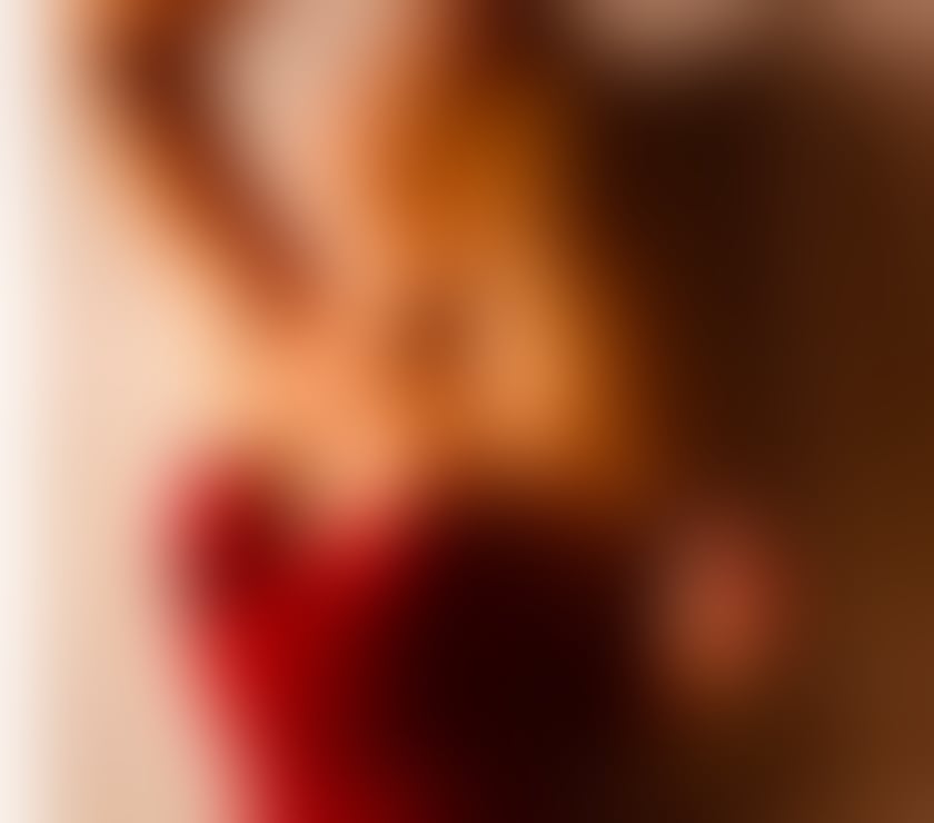 Escort Edinburgh Edinburgh - Photos for Genuine , Hot horny busty blonde blue eyes Scottish milf