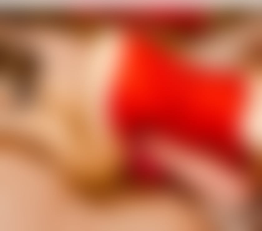 Escorts Edinburgh Edinburgh - Edinburgh - Photos for Genuine , Hot horny busty blonde blue eyes Scottish milf