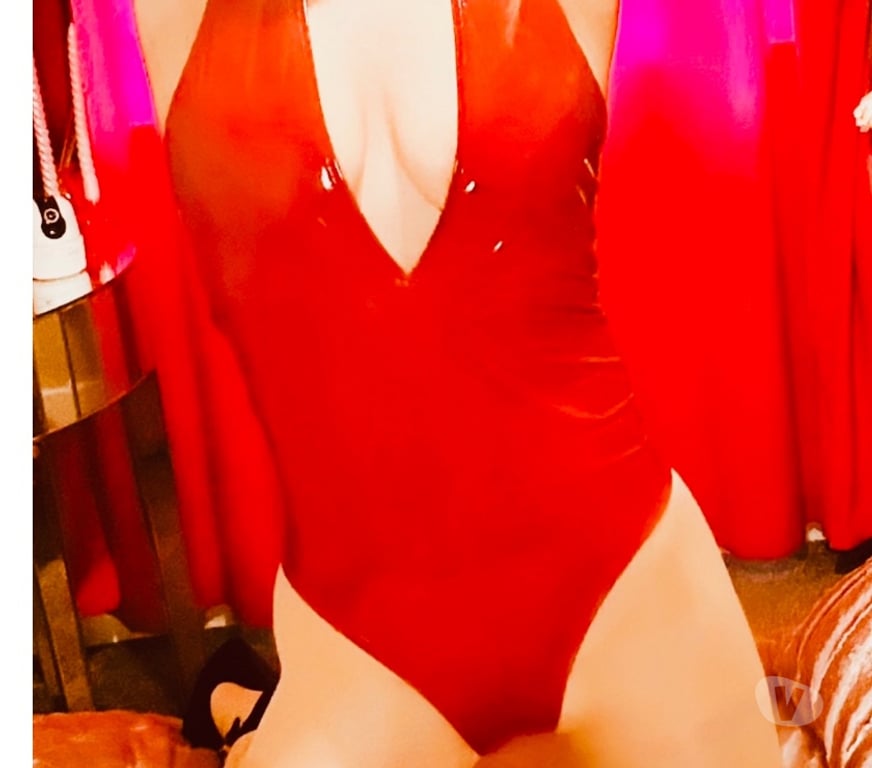 Escorts Edinburgh Edinburgh - Edinburgh - Photos for Genuine , Hot horny busty blonde blue eyes Scottish milf