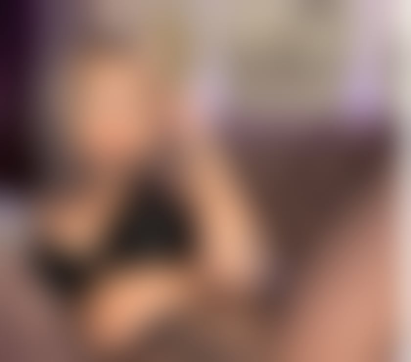 Escorts Aberkenfig Bridgend - Wales - Photos for Elisa hot blonde in town