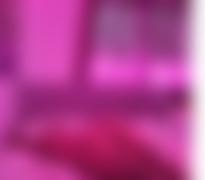 Escorts Buckinghamshire Milton Keynes - Photos for Erotic Massages COMPLETE