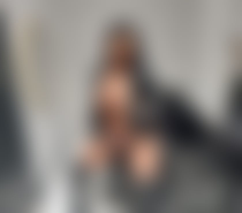 Escorts East London Canary Wharf - DLR Station - East London - Photos for Party girl just outcall