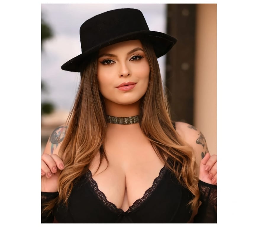 Escorts East London Canning Town - East London - Photos for ISA ❤️‍🔥 GOOD GIRL 🥳 GFE 🇧🇷 AVAILABLE 🟢