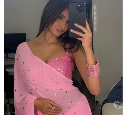  Escorts Slough Town Centre Slough - Photos for New karachi Pakistani girl in town no Rush no fake ❤️