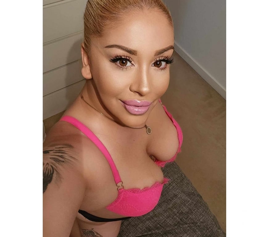 Escorts West Yorkshire Calderdale - Photos for Mona Moon best ever services Party girls 😋😋