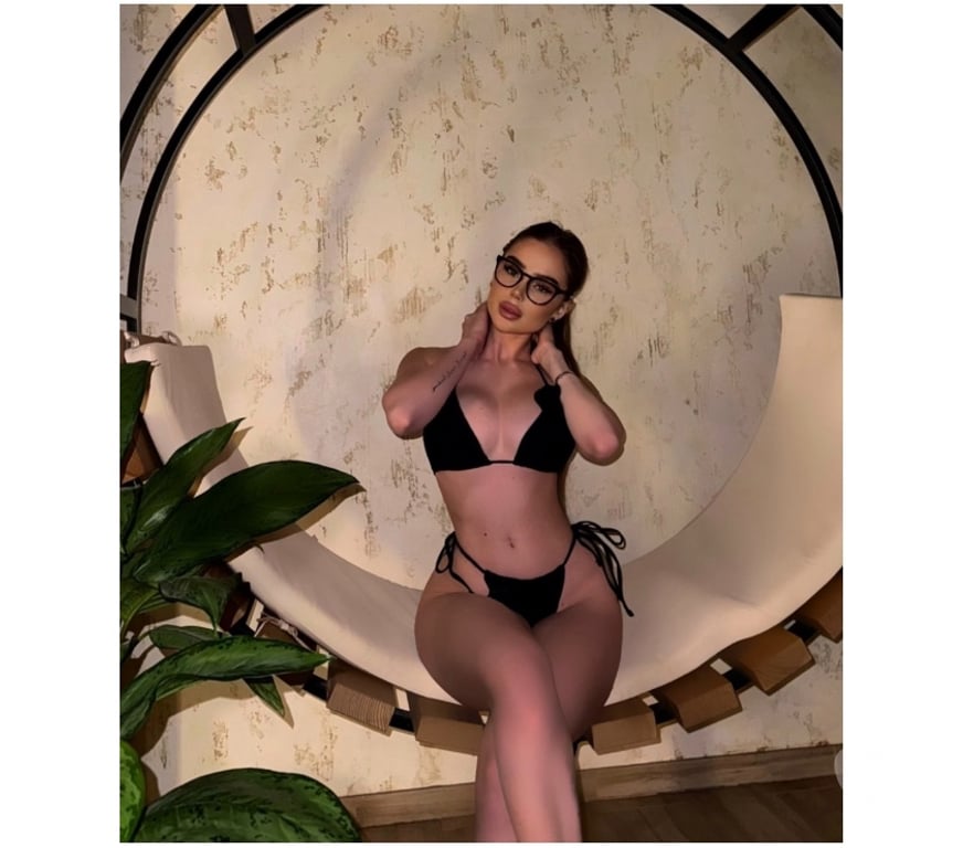 Escorts Slough Slough Town Centre - Slough - Photos for 🩷PARTY🩷HIGH CLASS🩷INCALL&OUTCALL🩷