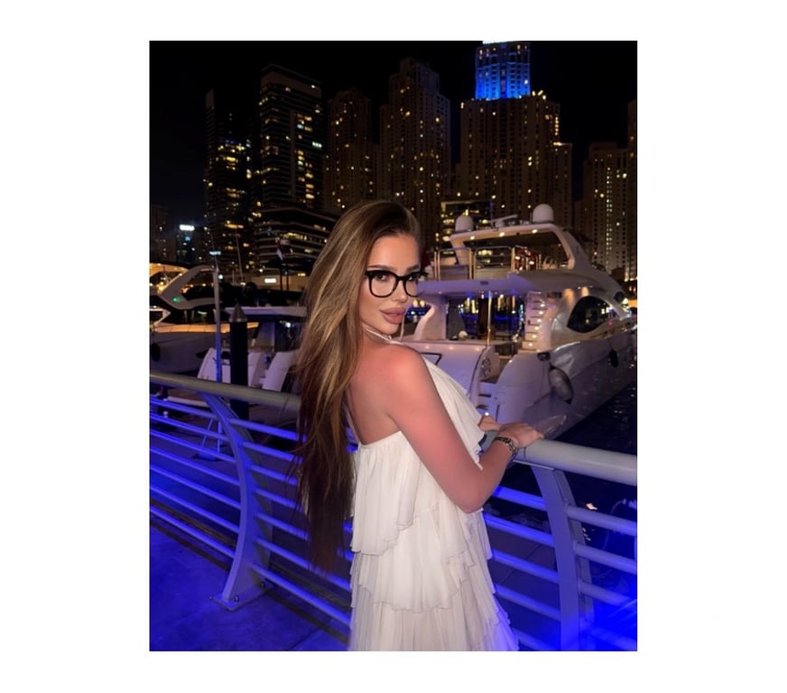 Escorts Slough Slough Town Centre - Slough - Photos for 🩷PARTY🩷HIGH CLASS🩷INCALL&OUTCALL🩷