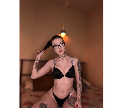 Escorts Aldgate East Station East London - Photos for NEW Alice GFE and DUO for Domination Strapon